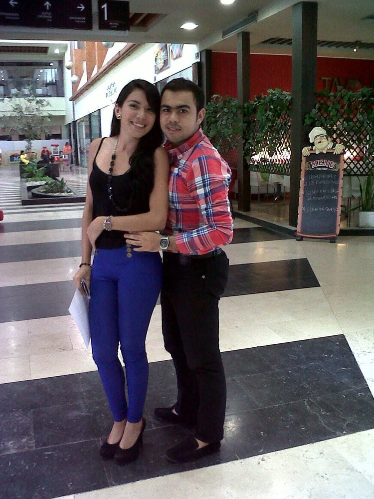 Me gusta compartir a mi novia (shared GF) #82008580