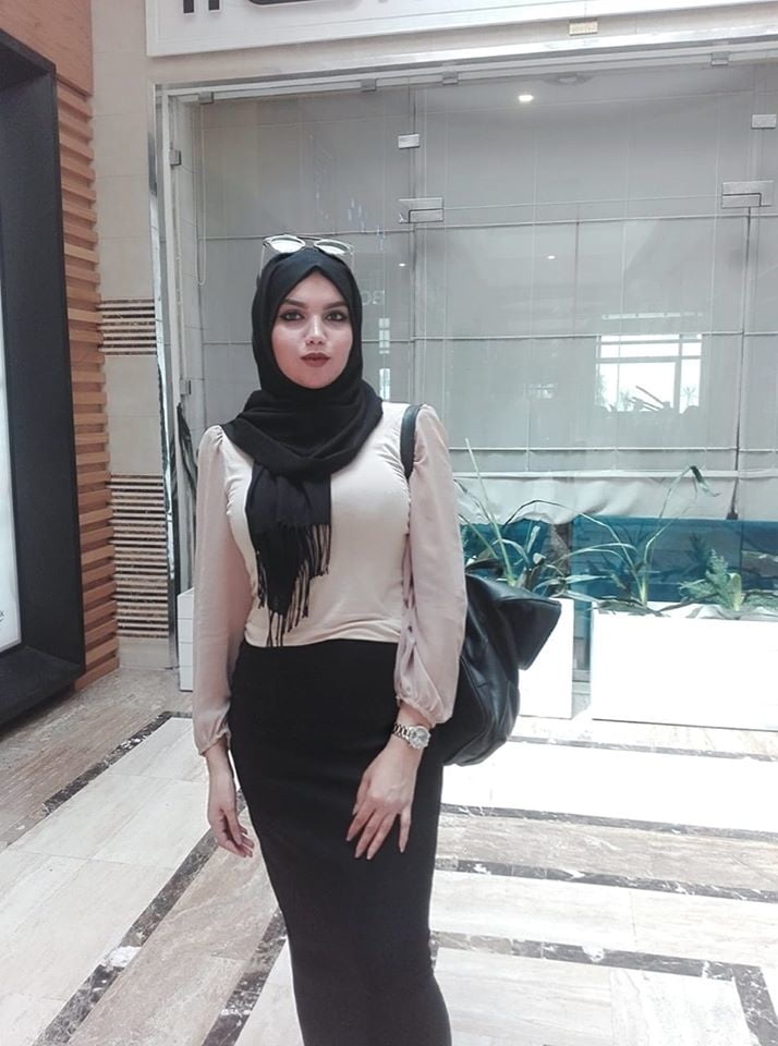 熱いイスラム教徒の女性3
 #104833783