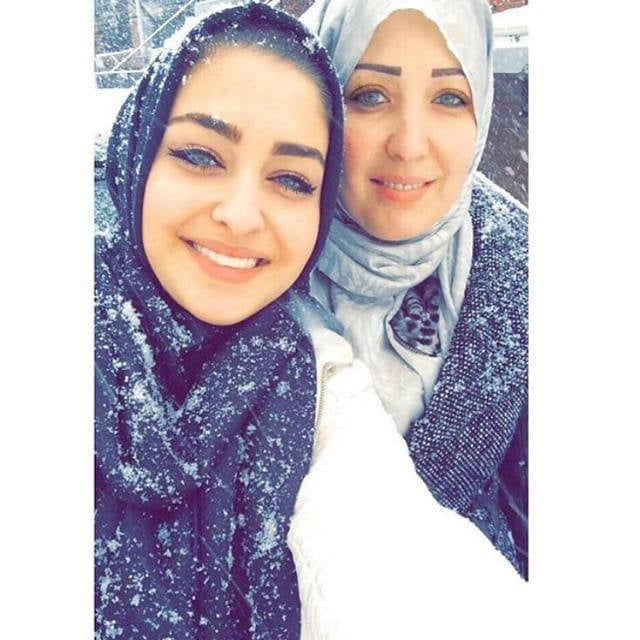 熱いイスラム教徒の女性3
 #104833797