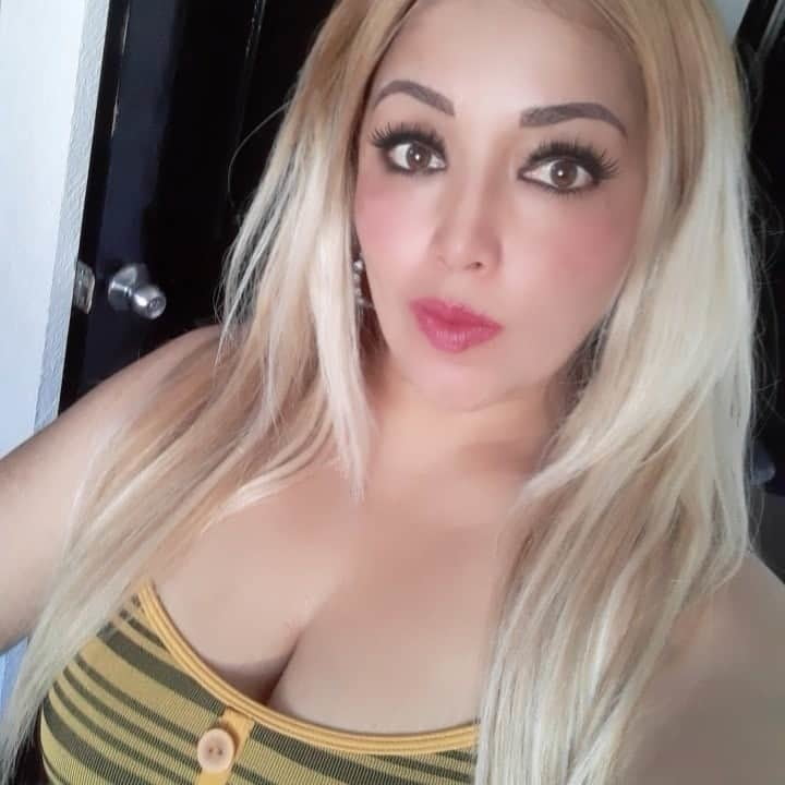 Putas maduras facebook2 #87640437