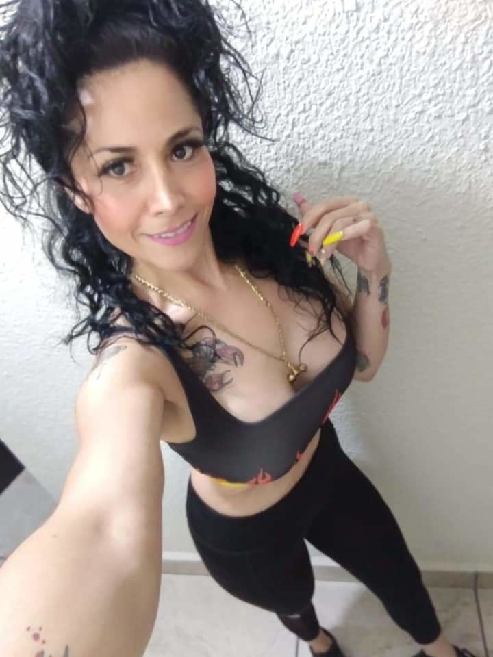 Putas maduras facebook2 #87640506