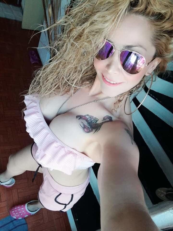 Putas maduras facebook2 #87640575