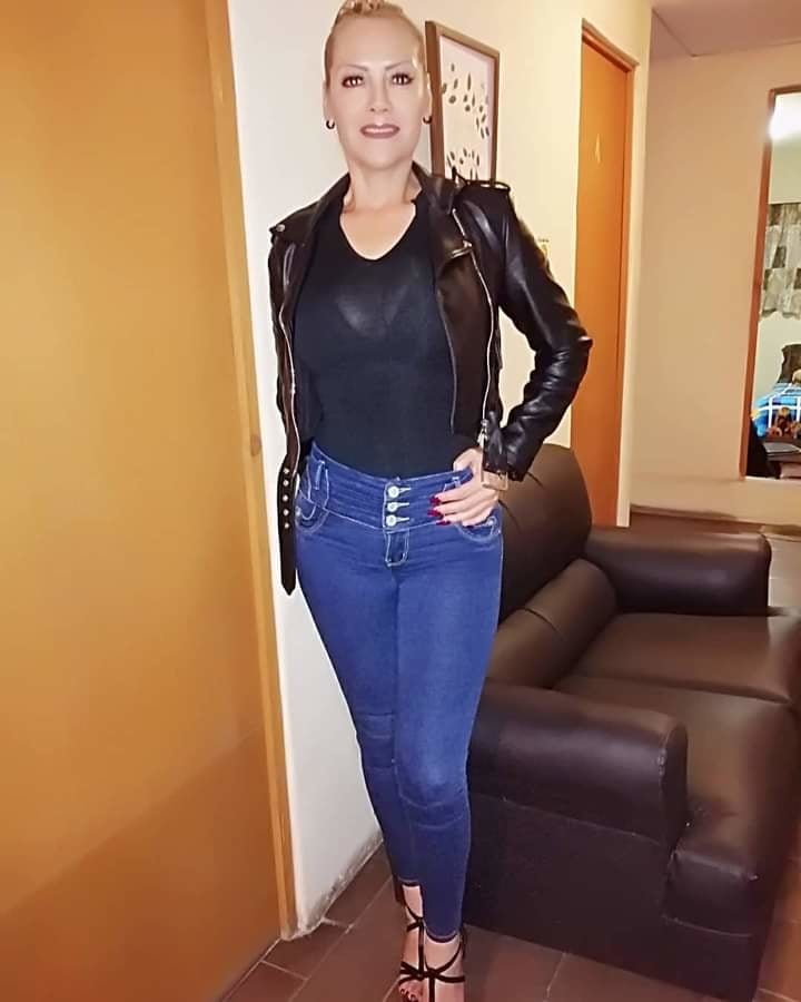 Putas maduras facebook2 #87640626