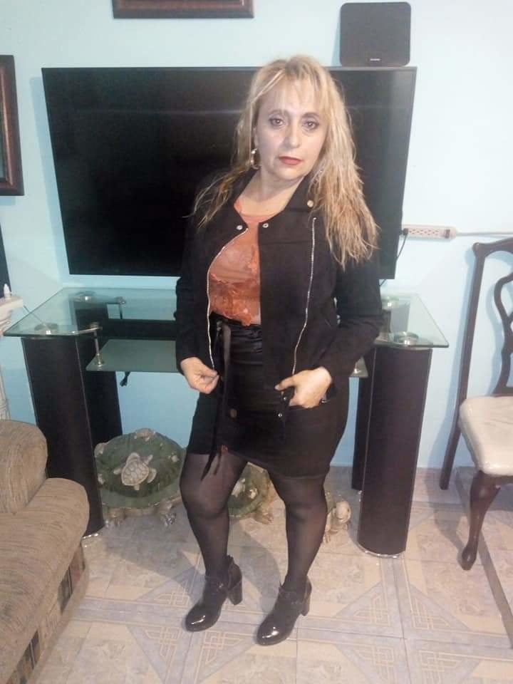 Putas maduras facebook2 #87640943