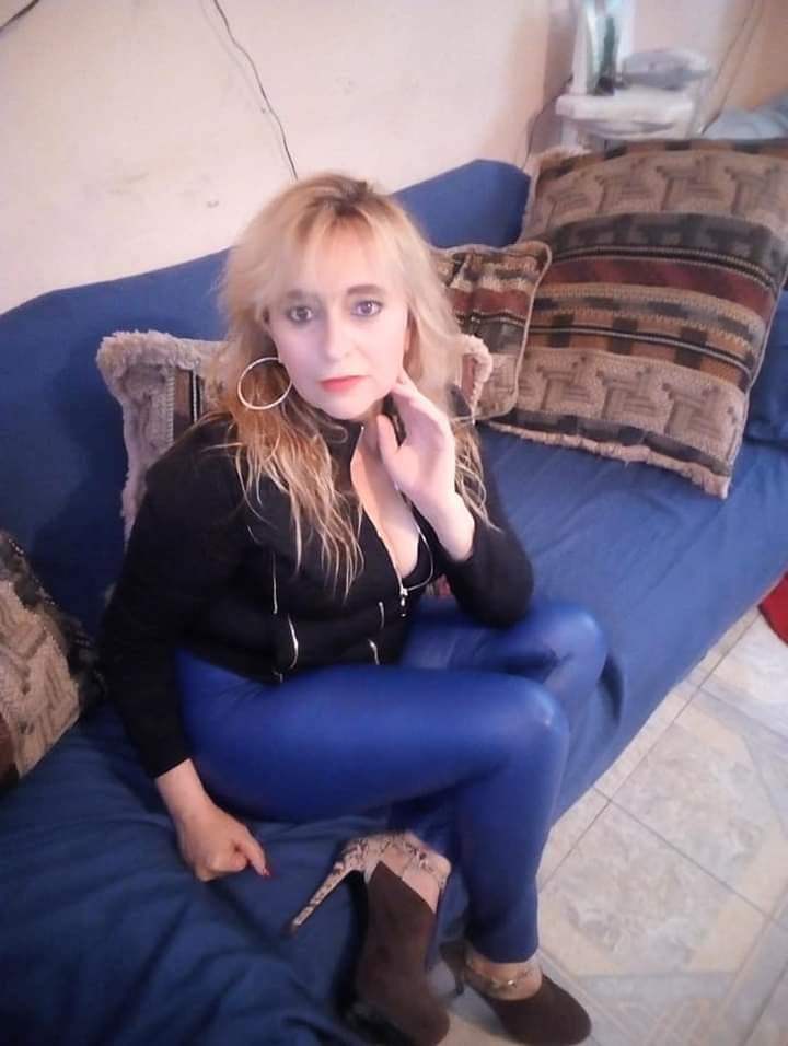Putas maduras facebook2 #87640996
