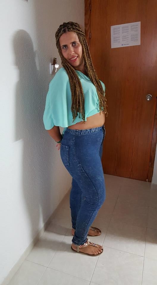 Casada cavalona do cu grande
 #90845323