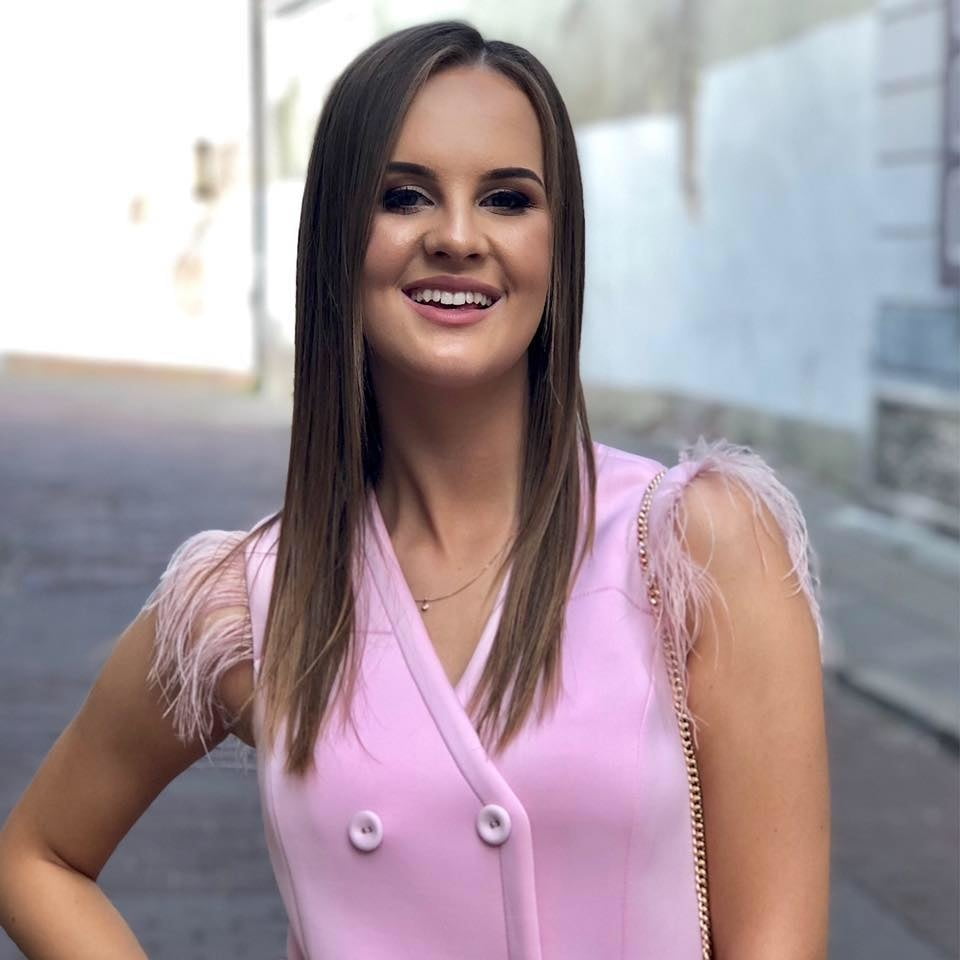 リタウンのかわいい女の子たち
 #101755916