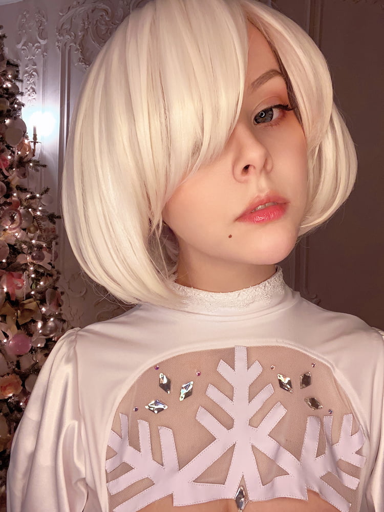 Dhm - 2b Winter-Selfies
 #87516521