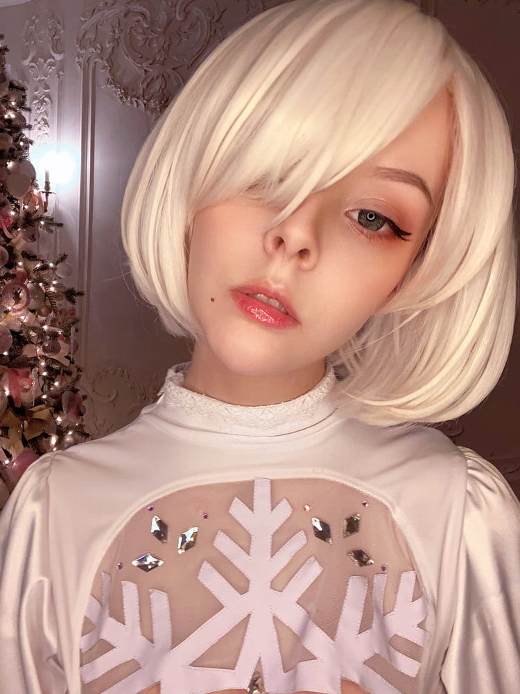 Dhm - 2b Winter-Selfies
 #87516527