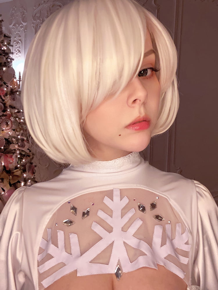 Dhm - 2b Winter-Selfies
 #87516536