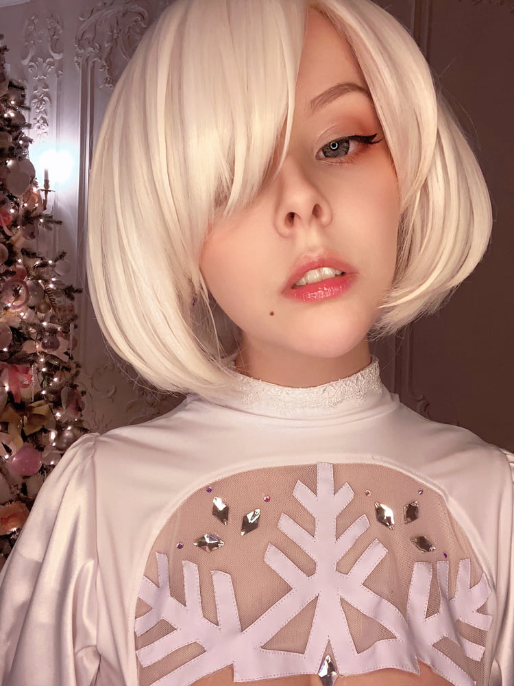 Dhm - 2b Winter-Selfies
 #87516539