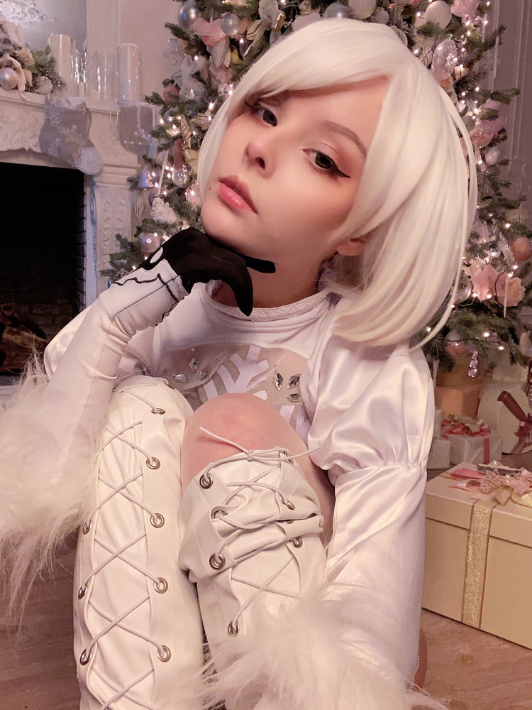 Dhm - 2b Winter-Selfies
 #87516608