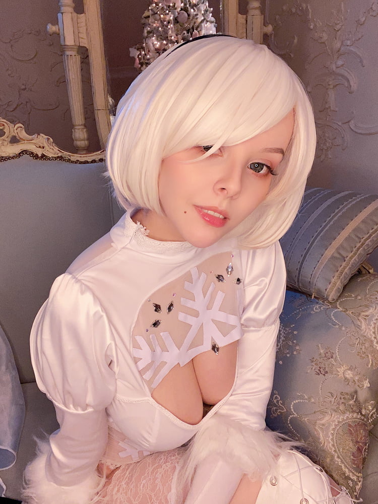 Dhm - 2b Winter-Selfies
 #87516780