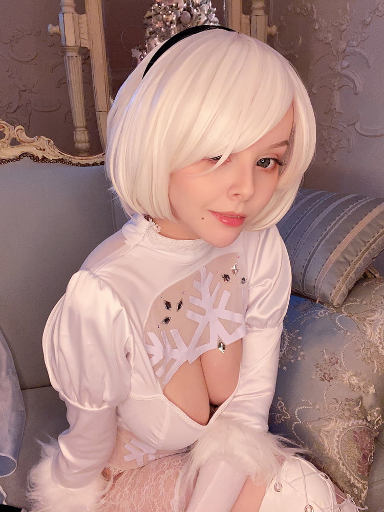 Dhm - 2b Winter-Selfies
 #87516783