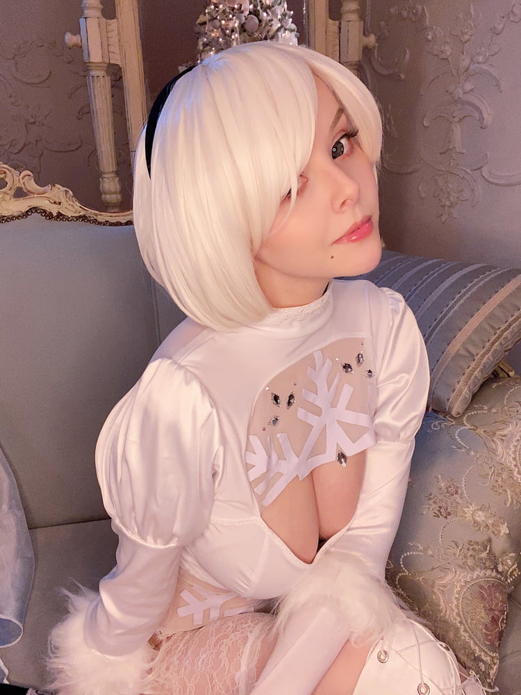 Dhm - 2b Winter-Selfies
 #87516787