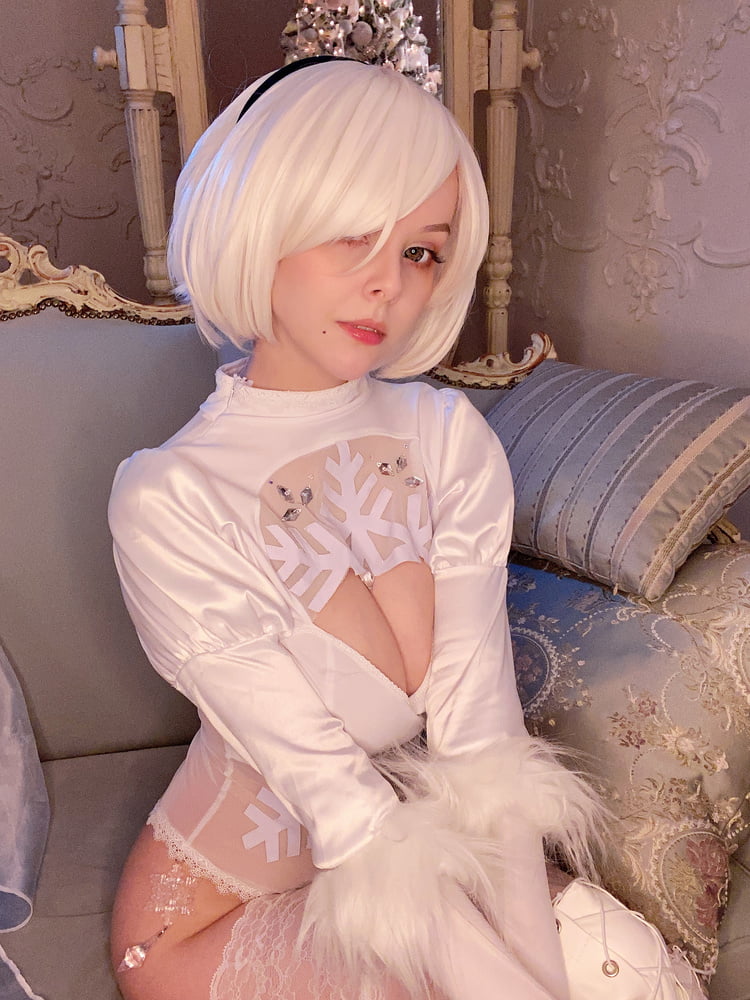 Dhm - 2b Winter-Selfies
 #87516808