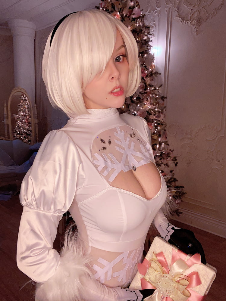 Dhm - 2b Winter-Selfies
 #87516923