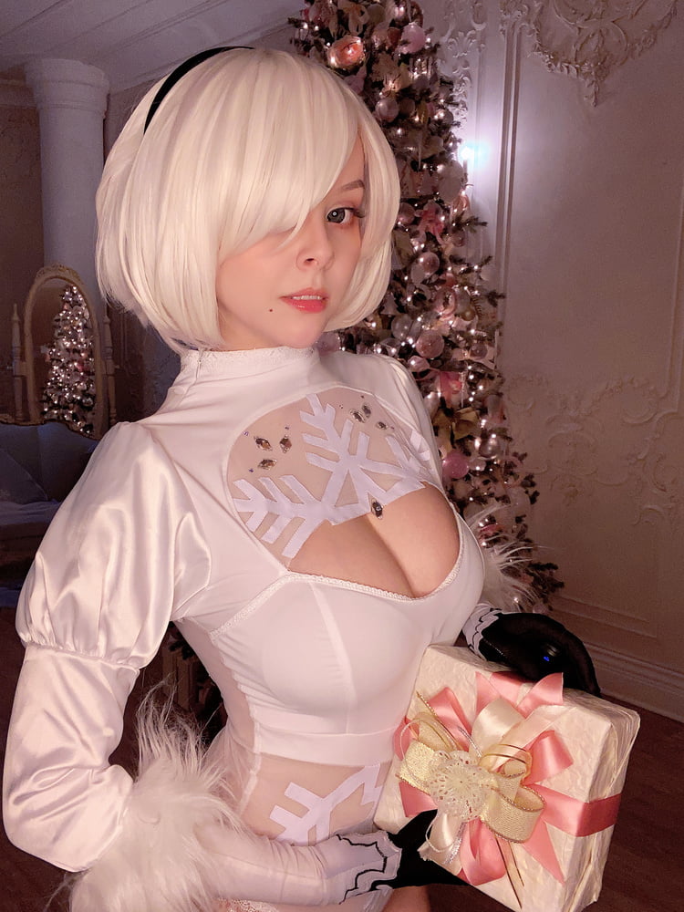 Dhm - 2b Winter-Selfies
 #87516932