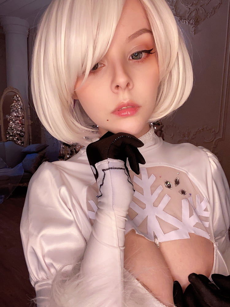 Dhm - 2b Winter-Selfies
 #87516954