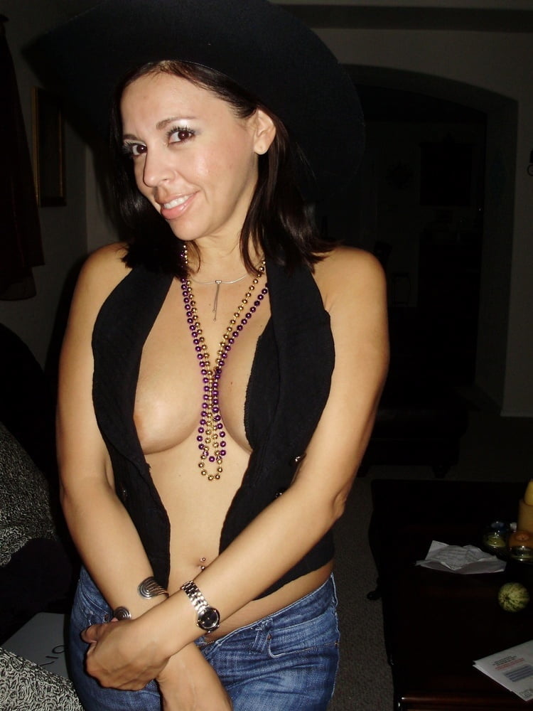 Latina milf
 #104751746