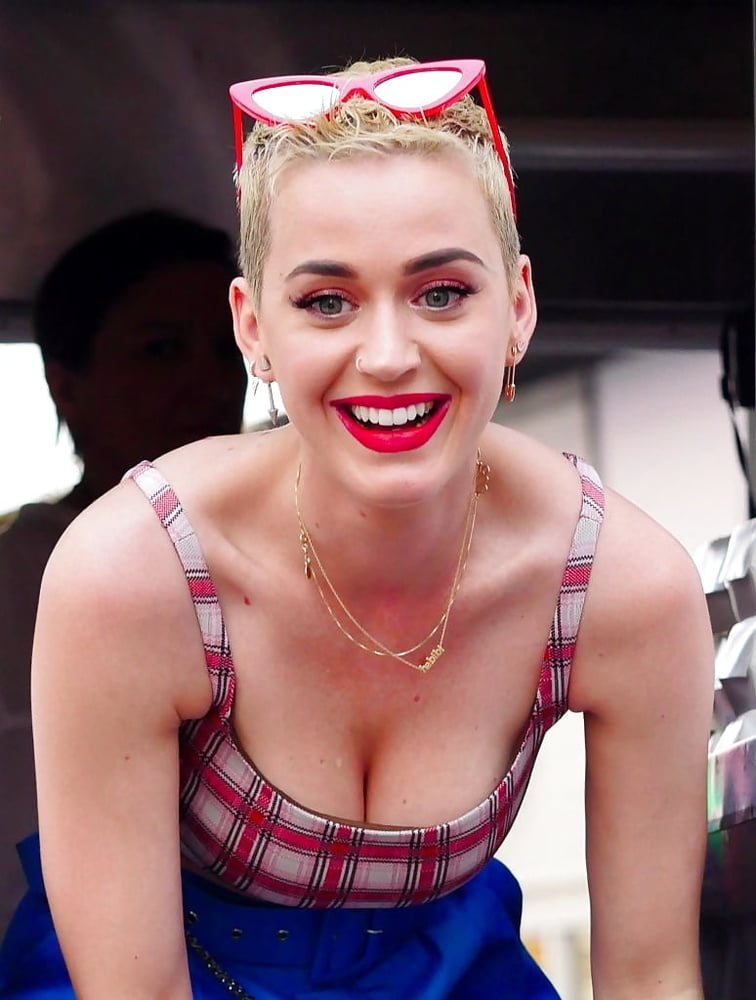 CELEBEAUTY CLEAVAGE  KATY PERRY #99973077