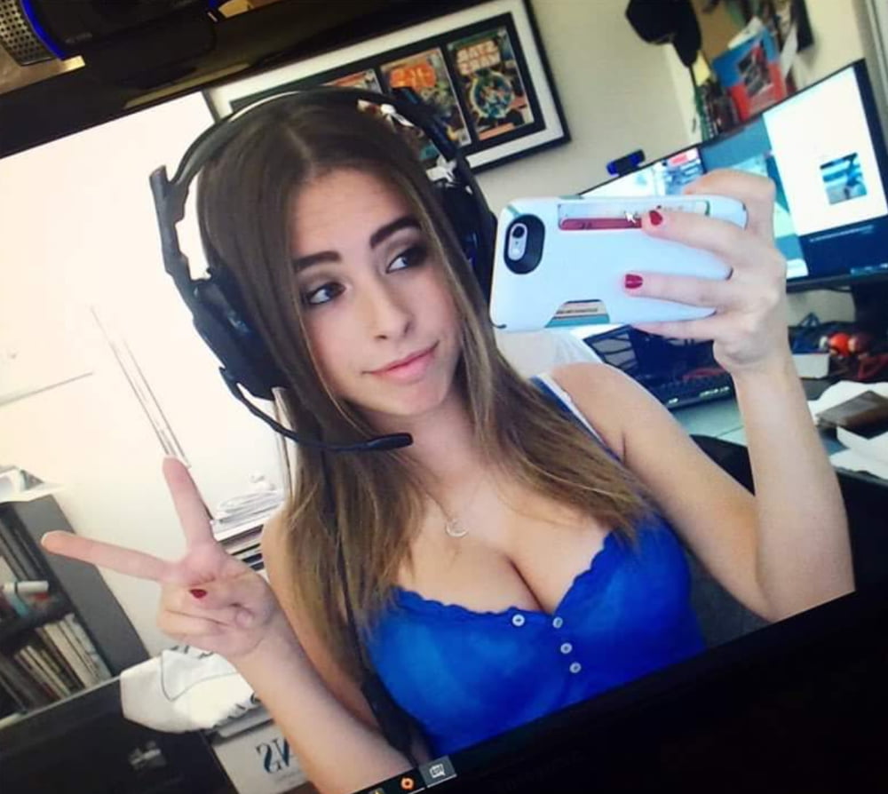 Nerd friend from Steam #106196360