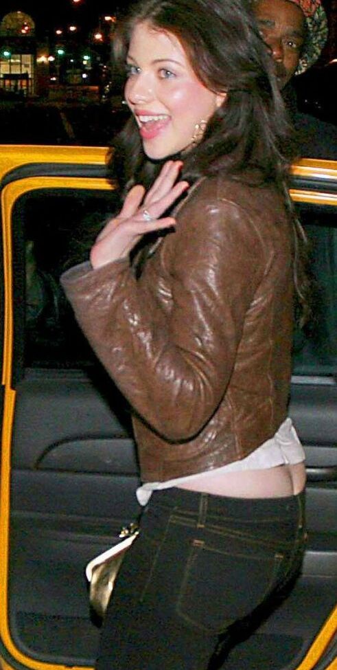 Michelle Trachtenberg desnuda #108453724