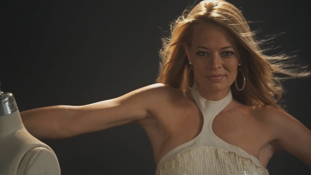 Jeri ryan
 #99422421