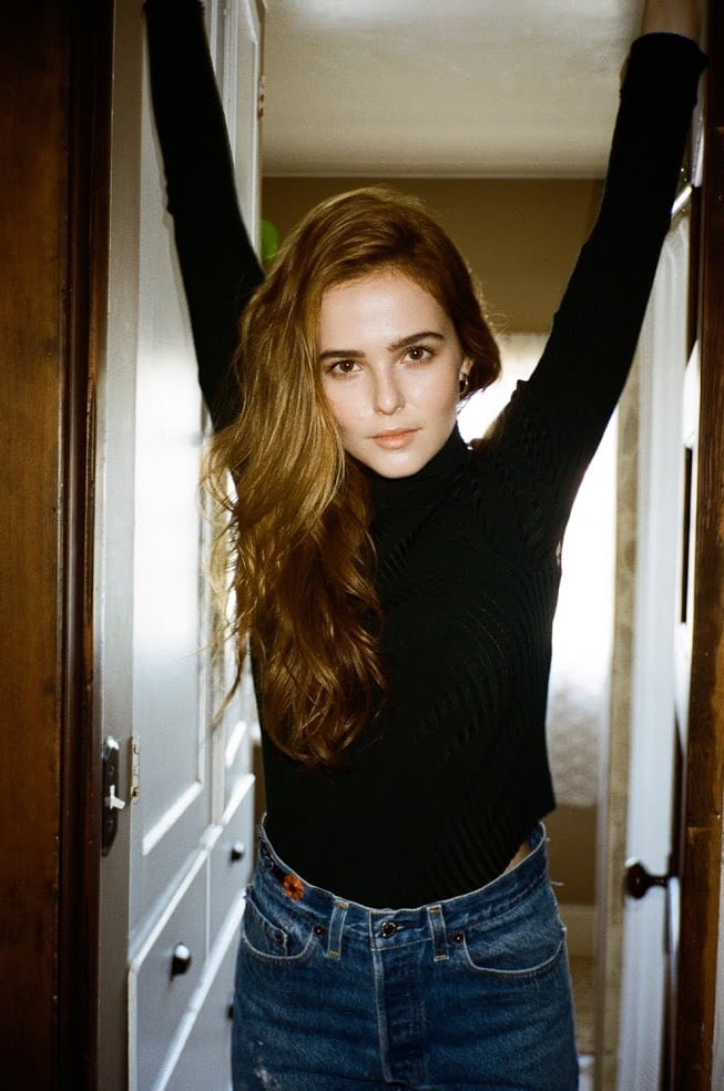 Sexy zoey deutch
 #80834744