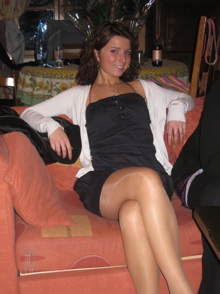Legs crossed upskirt some stockings Porn Pictures, XXX Photos, Sex Images  #3690037 - PICTOA
