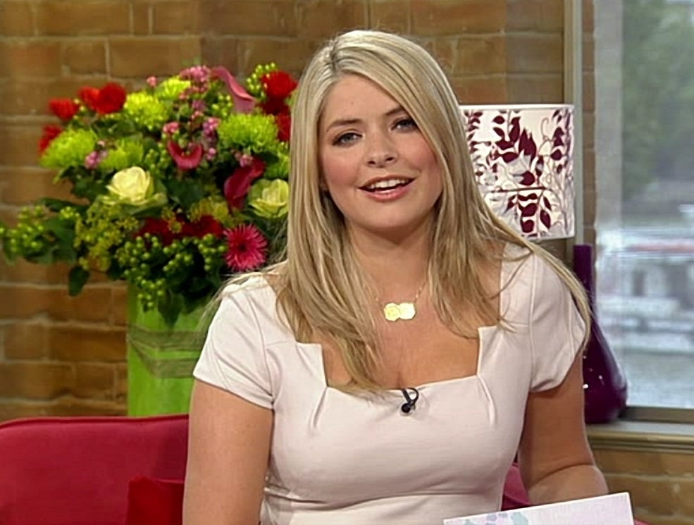 Lockdown Ablenkung - holly willoughby
 #96619864