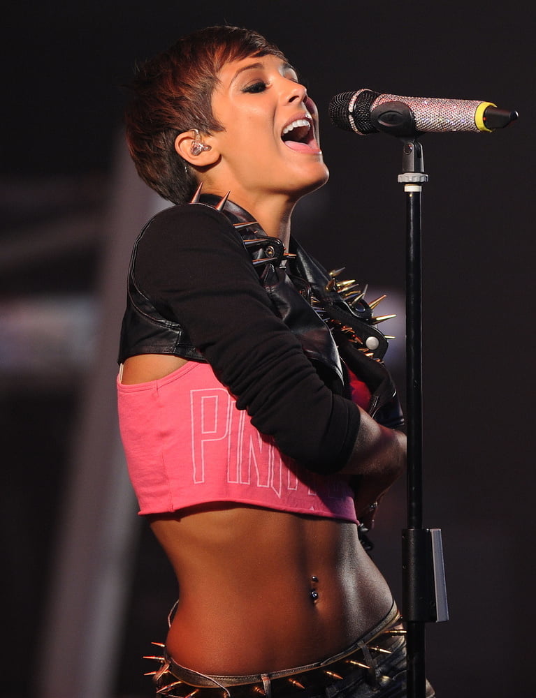 Frankie sandford fit as fuck hot look 3
 #80822026