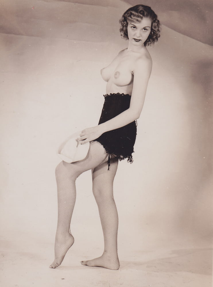 1950年代のアダルトモデル、ジュディ・オデイ（Judy O'Day
 #103644111