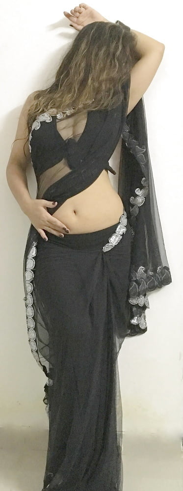 Sexy Bhabhi In Saree #88629016