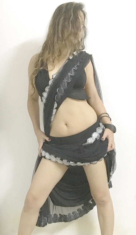 Sexy Bhabhi In Saree #88629040