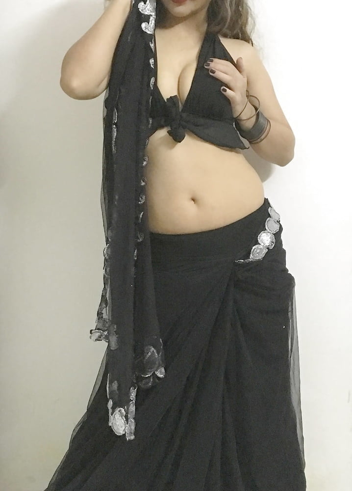 Sexy Bhabhi In Saree #88629042
