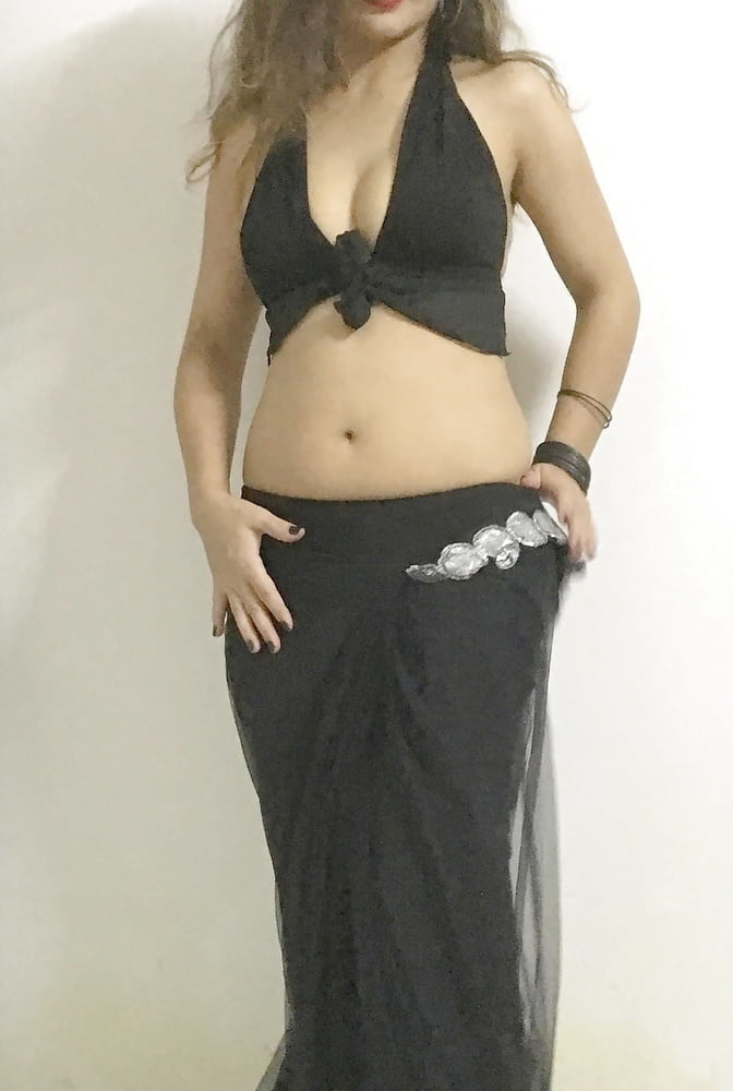 Sexy Bhabhi In Saree #88629044