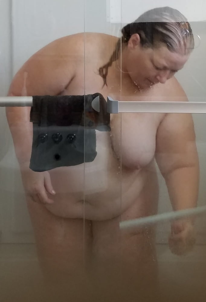 Ugly Pig Wife Chris bathroom #90662380