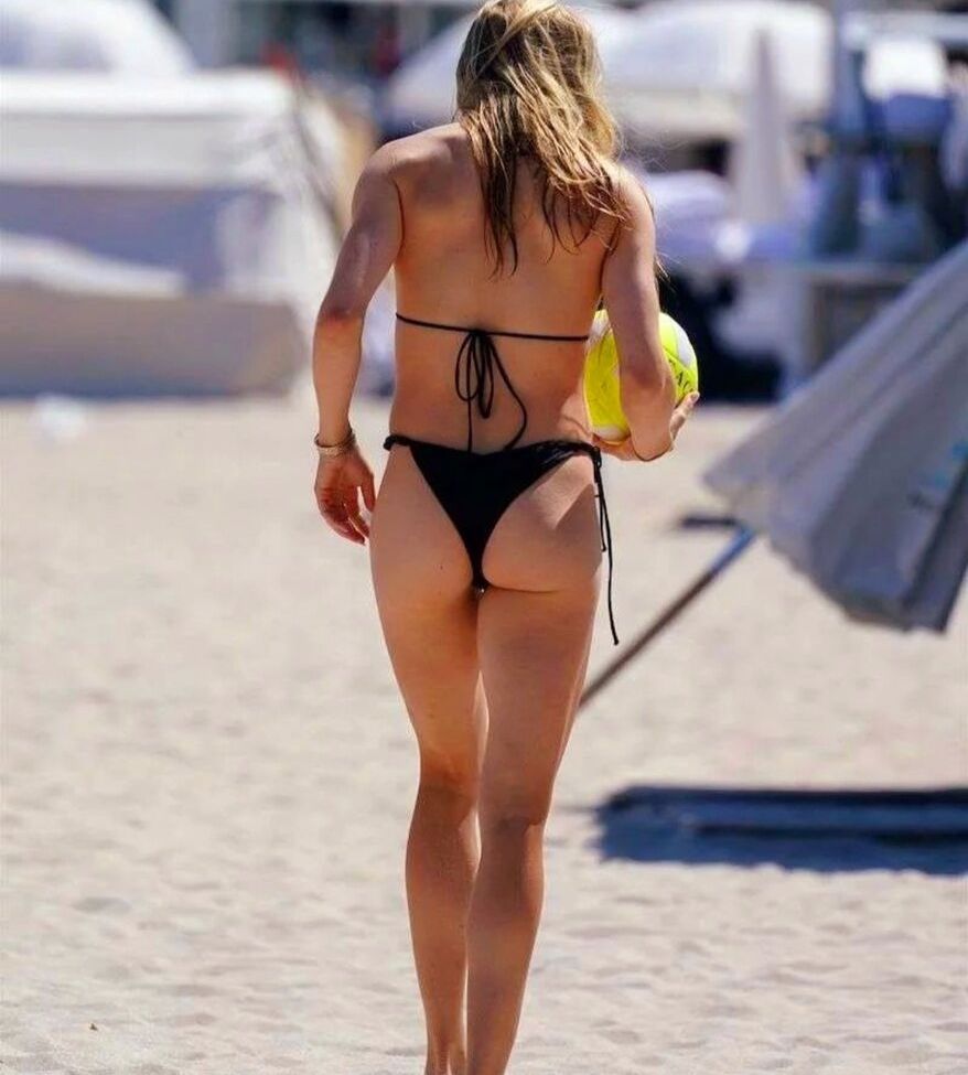 Eugenie Genie Bouchard nuda #109157247