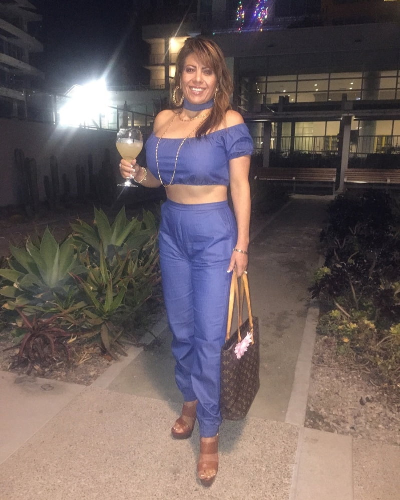 Latina milf
 #101528960