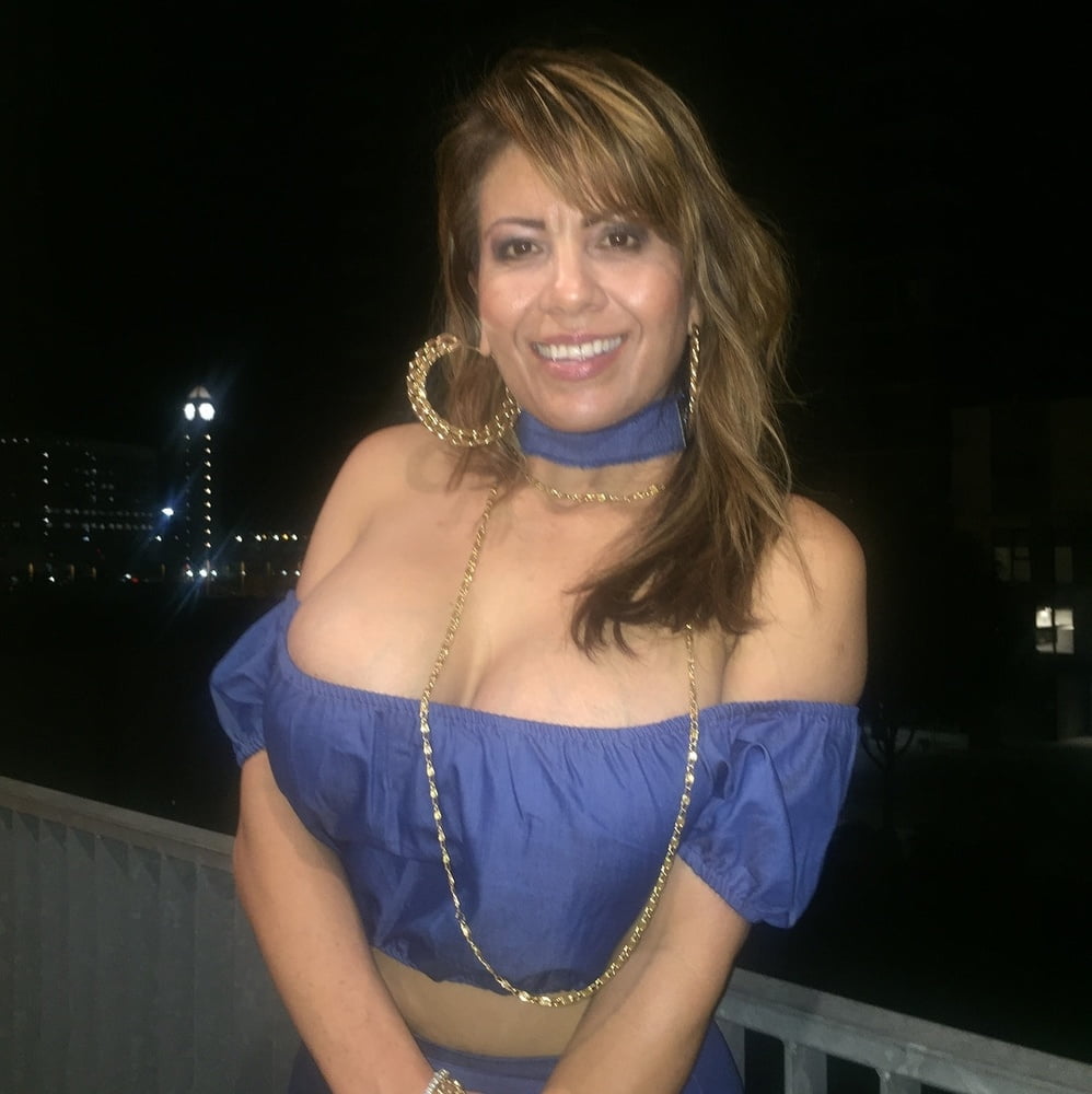 Latina milf
 #101528981