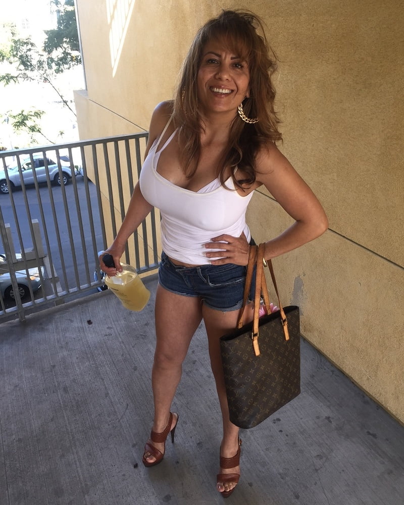 Latina milf
 #101529116