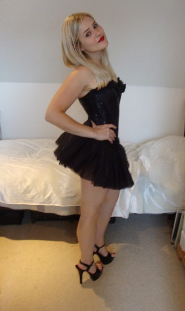 Rubia sobre rubia
 #80399628