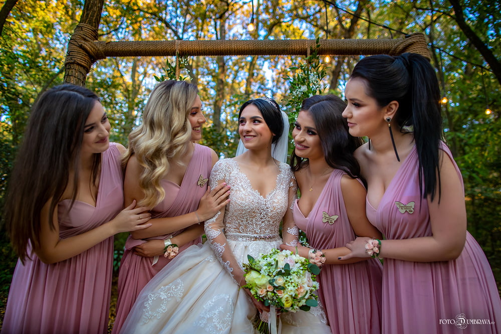 Brides and Bridesmaids Dressing #81700476