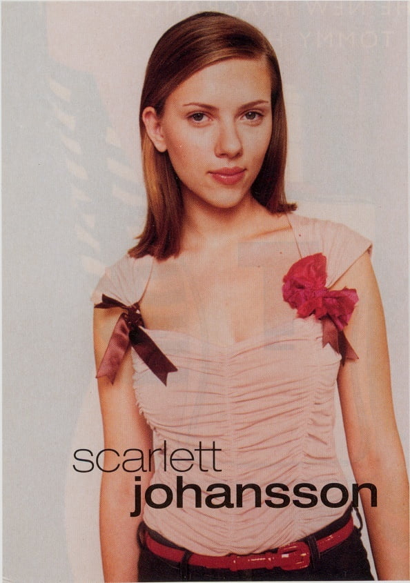 Scarlett johansson
 #79923028
