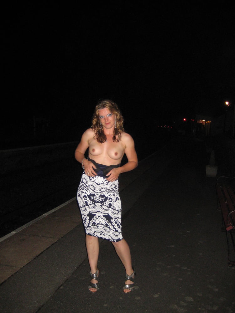 Nice 1619 (milfs etc)
 #99130550