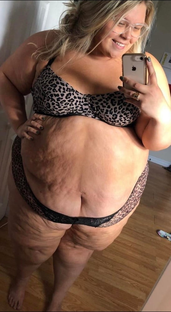 BBW Round Fat Bellies #90443478