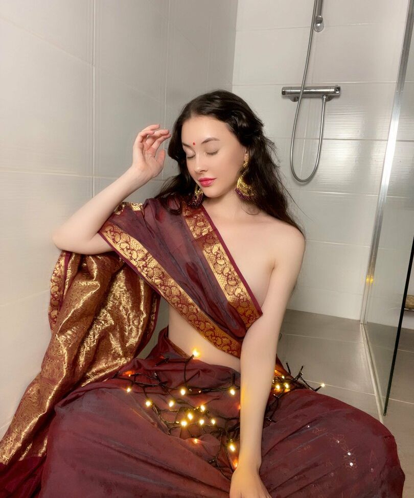 Fiona Allison desnuda #107502180