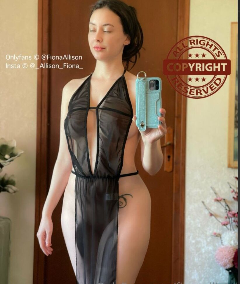 Fiona Allison desnuda #107502192
