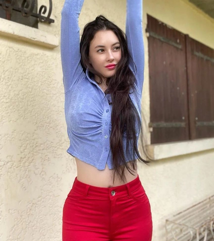 Fiona Allison desnuda #107502220